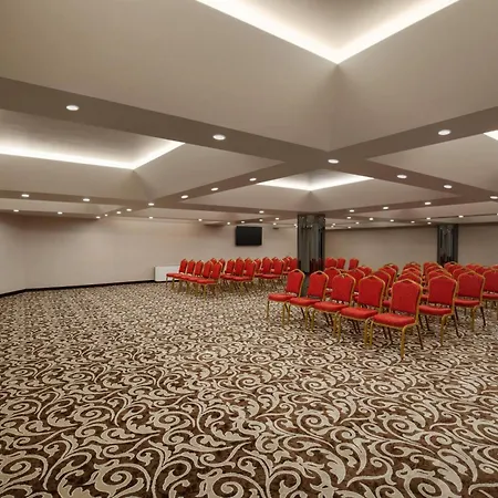 Tryp By Wyndham Beyoglu فندق