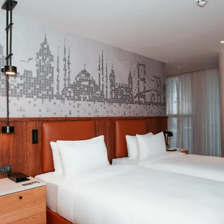 Tryp By Wyndham Beyoglu فندق 4*