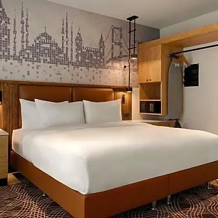 Hotel Tryp By Wyndham Beyoglu 4*