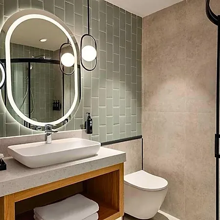 Tryp By Wyndham Beyoglu Hotel